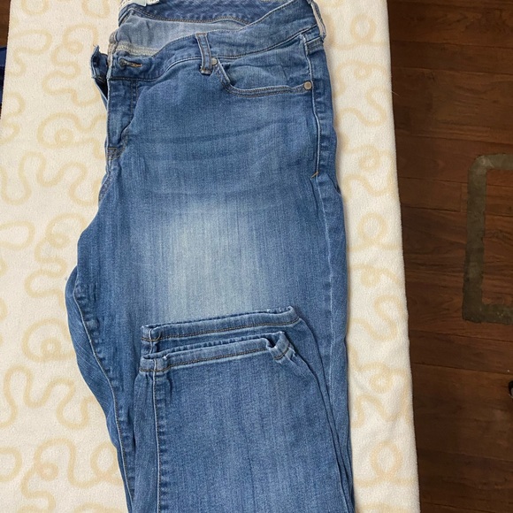 Torrid Jeans - Picture 3 of 3